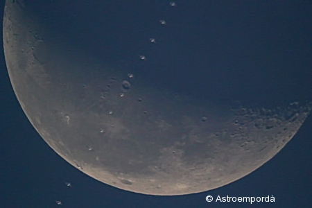 ISS per davant de la lluna