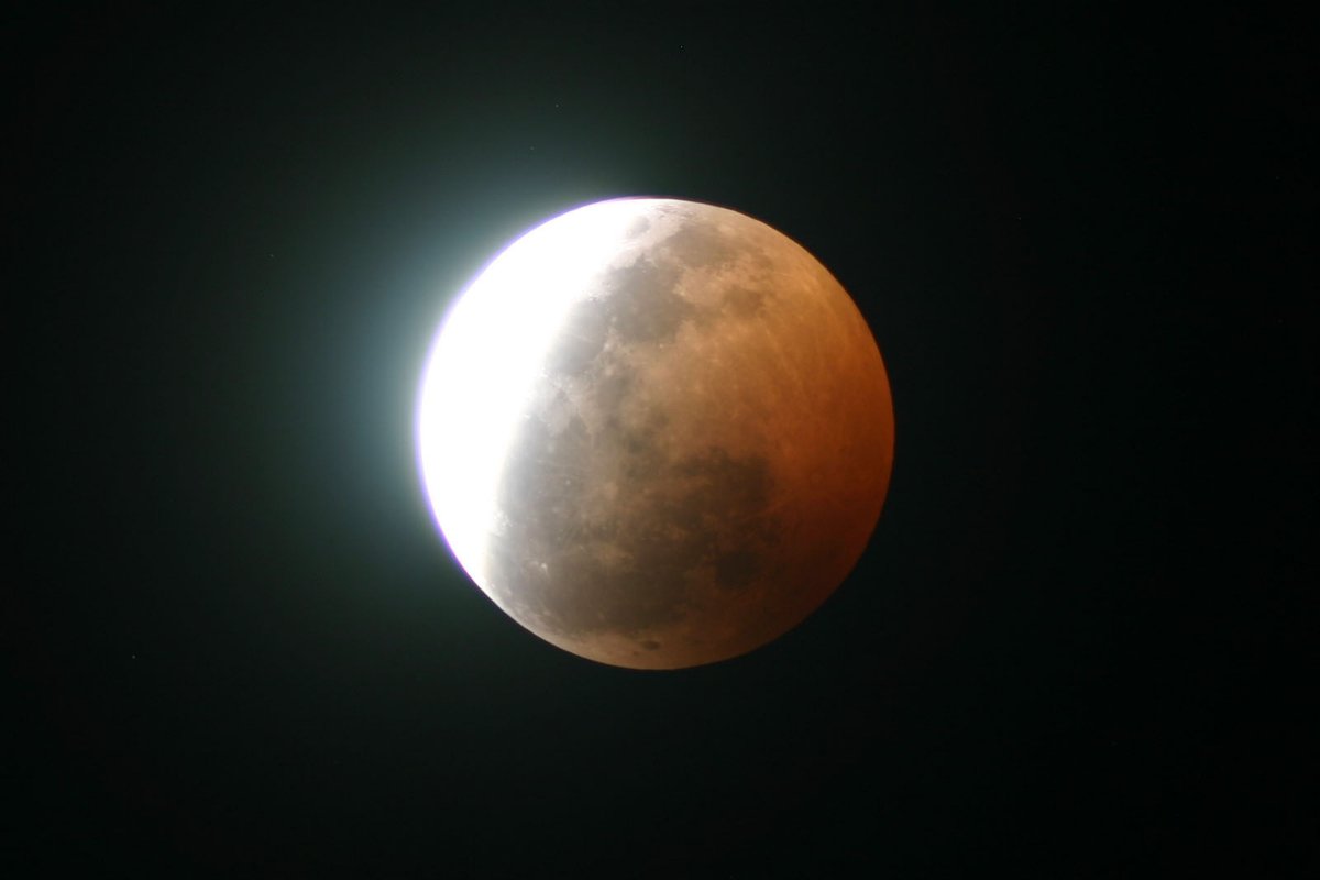 Eclipsi parcial de lluna del 16/08/2008