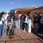 Observació de l'eclipsi anular a l'Escola Vedruna de Palamós